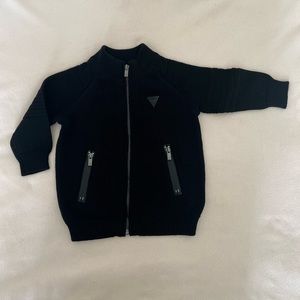 Guess boy’s jacket in color black, size 2yrs